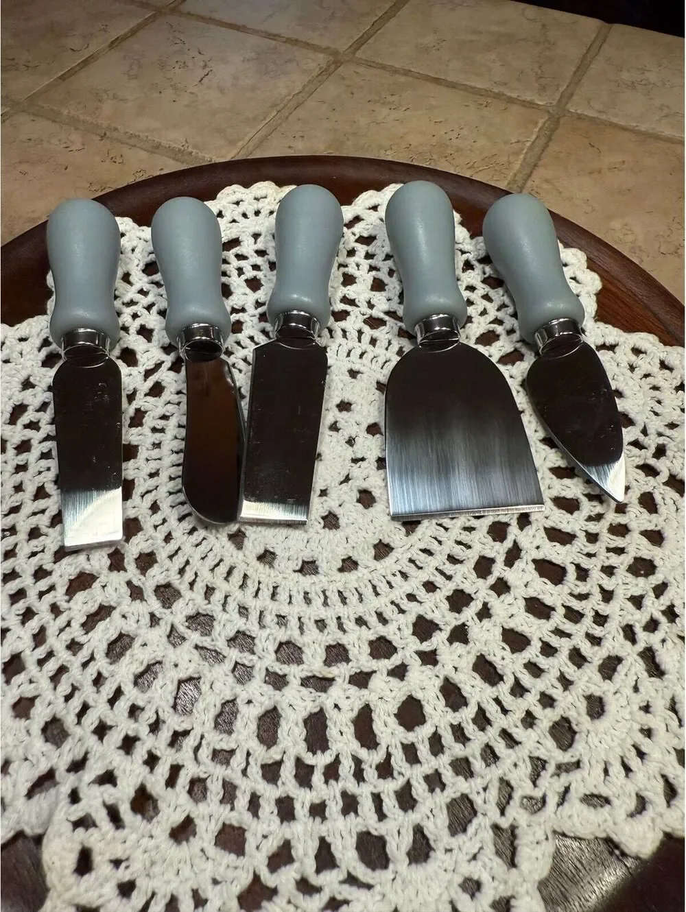 39. Wood Block With 5 Stainless Steel, Blue Handled Cheese Utensils